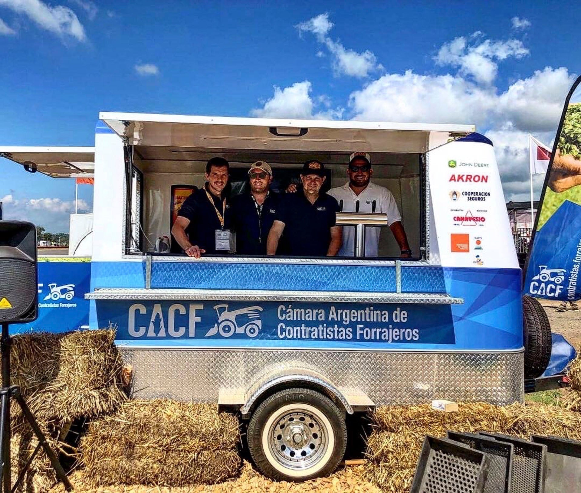 ColorStream R2 - YF Food Trailer - REICO