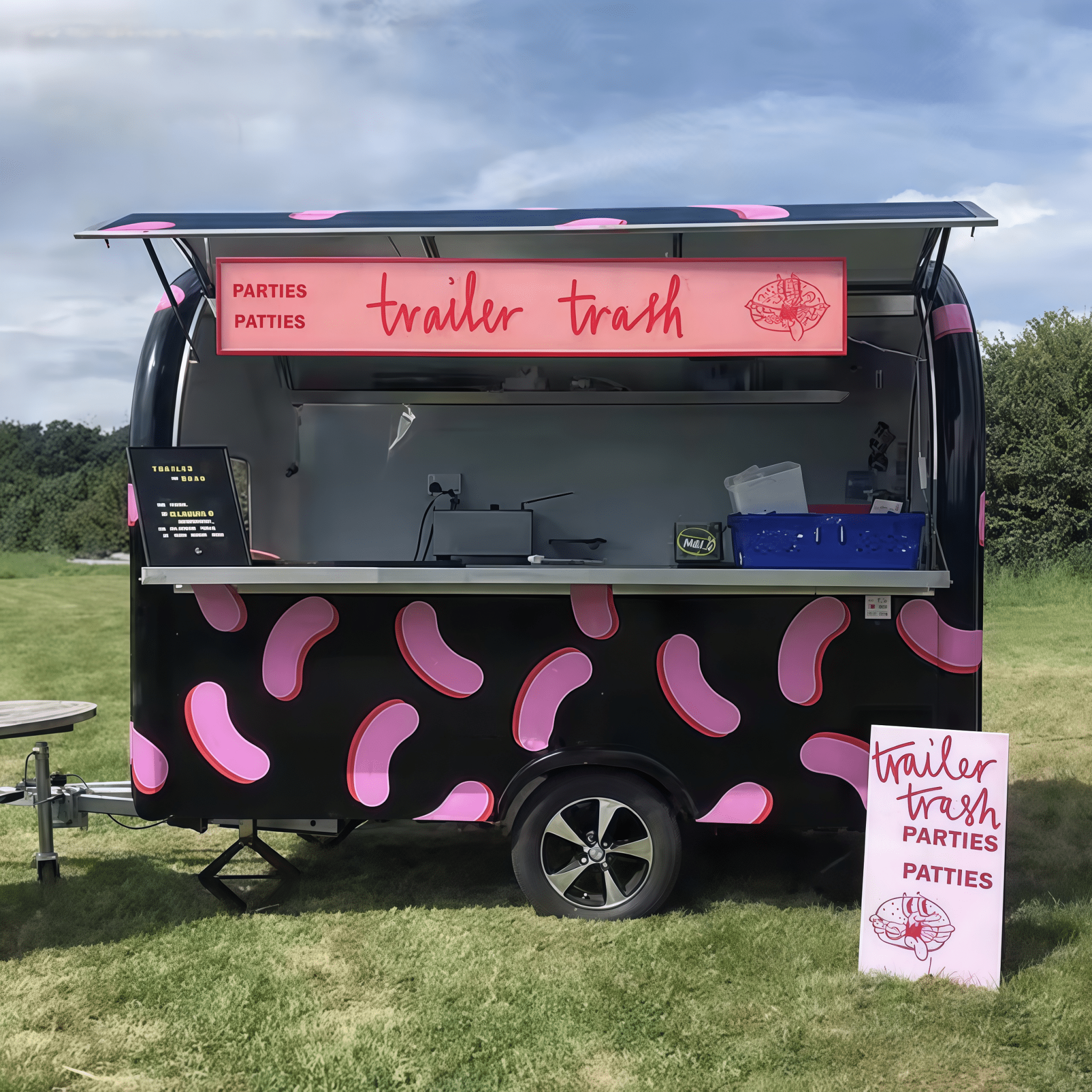 NeoCurve R6 - B Food Trailer - REICO