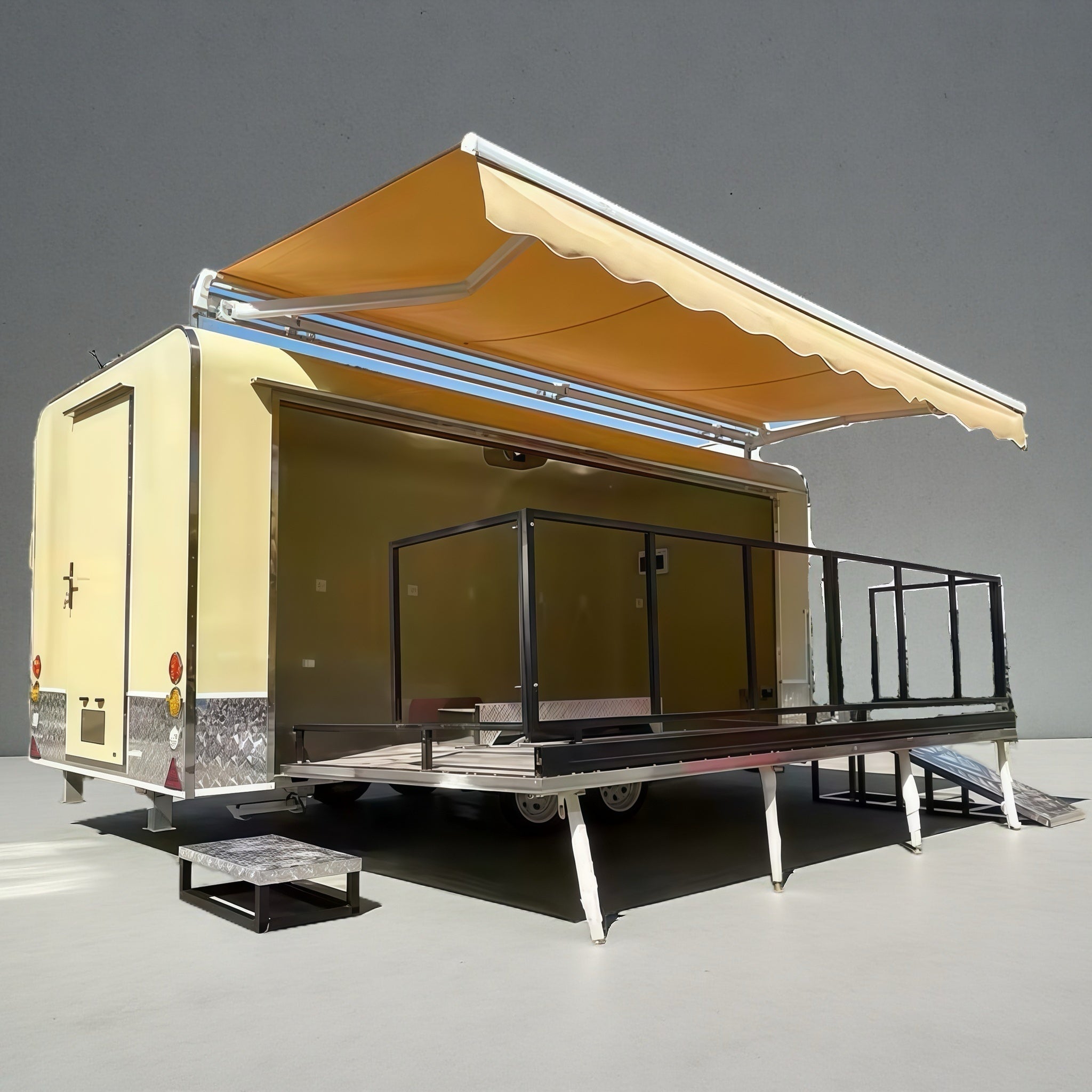 UrbanBox R1 - YY Food Trailer - REICO