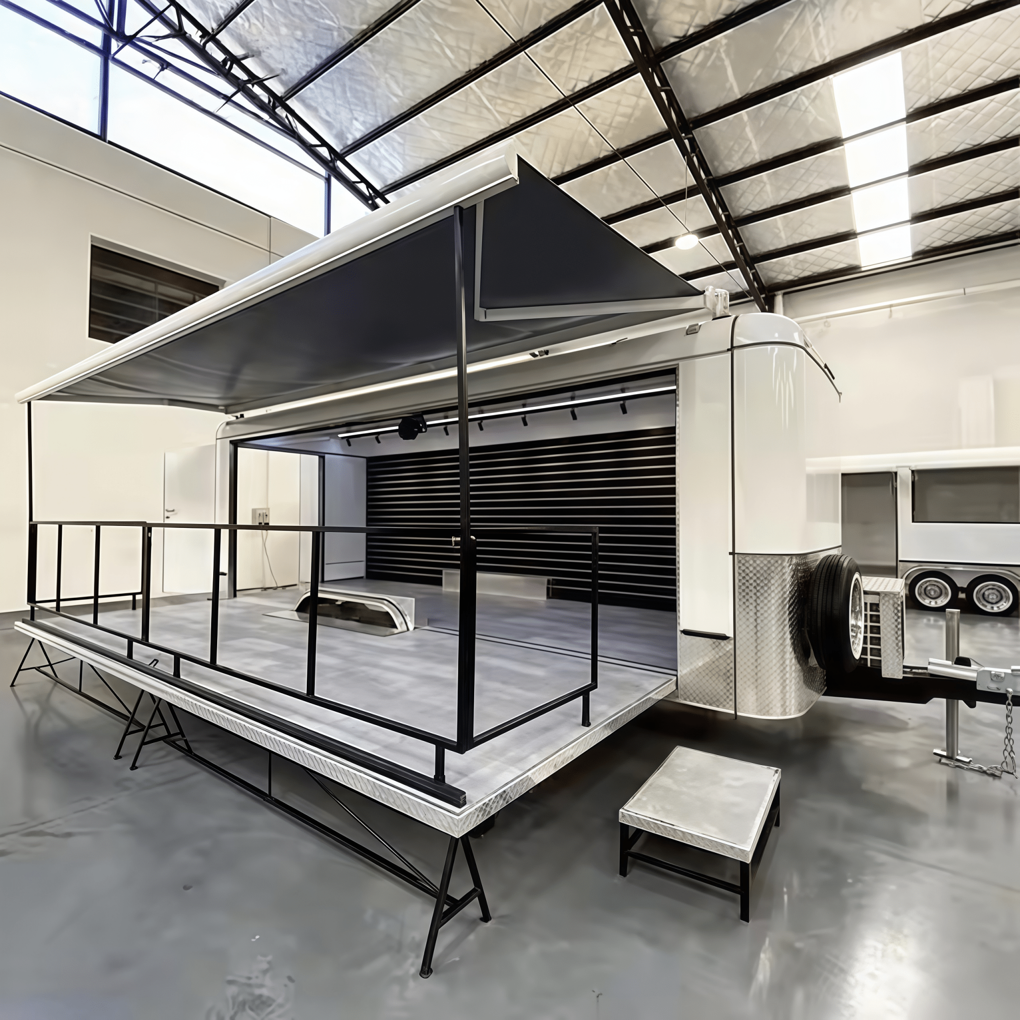 UrbanBox R1 - YY Food Trailer - REICO