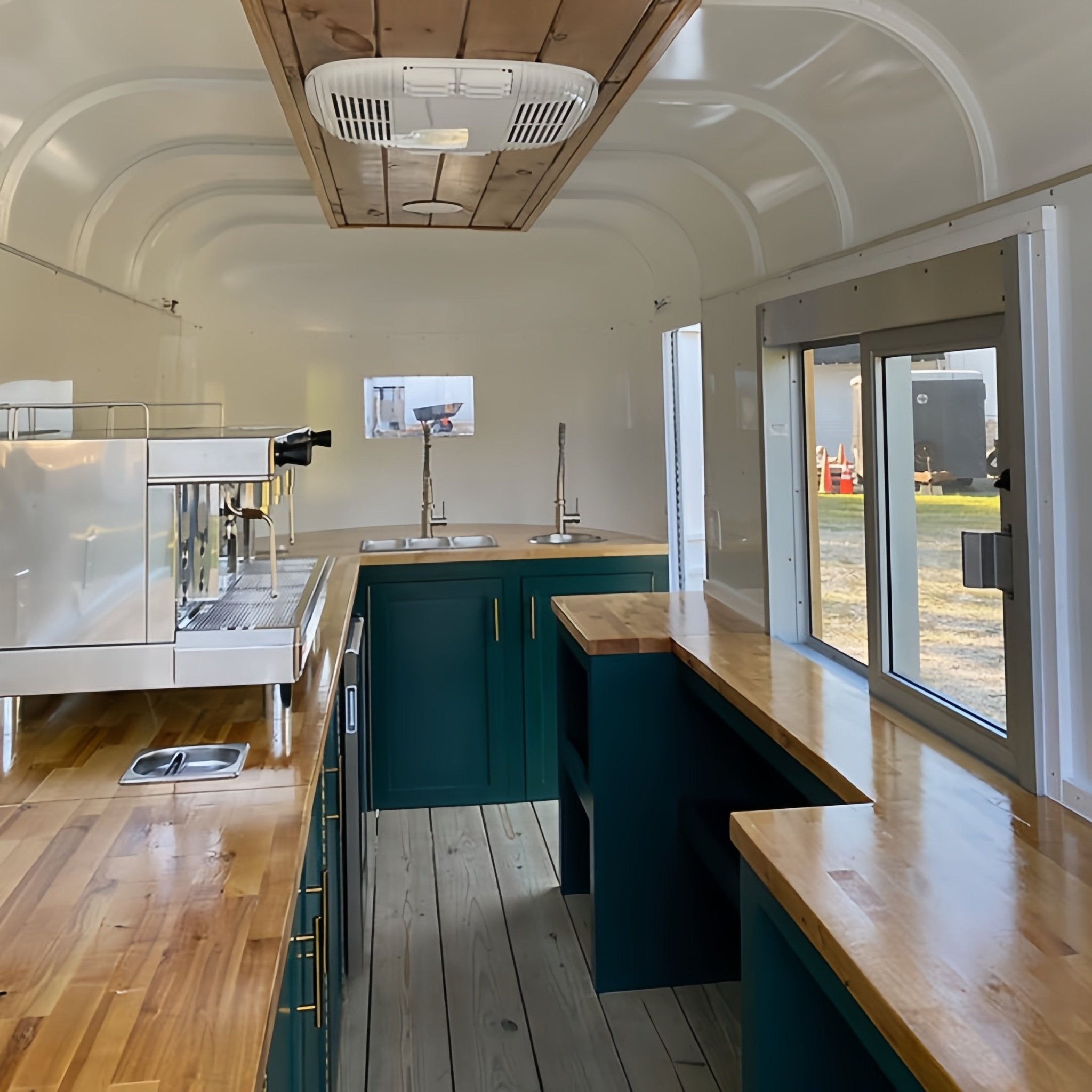VintageBarrel R8 - R Food Trailer - REICO