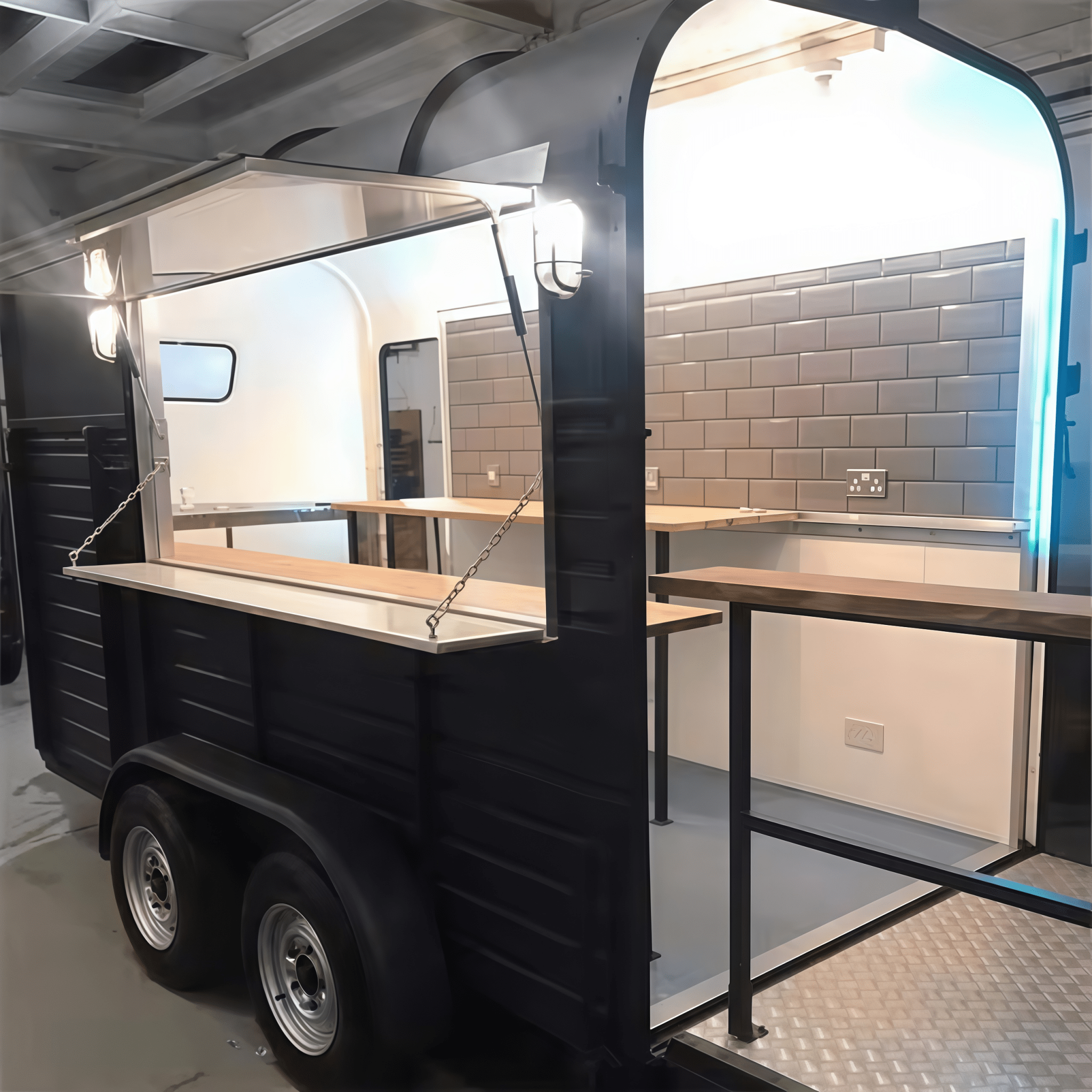 VintageBarrel R8 - R Food Trailer - REICO