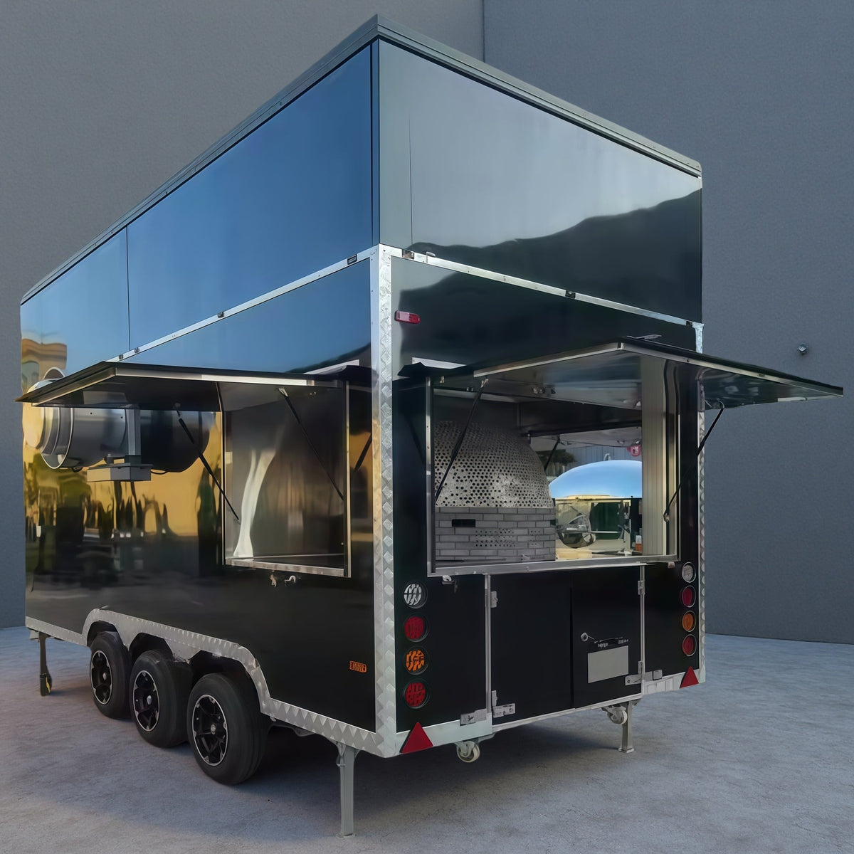 Custom UrbanBox R1-DD Food Truck Trailer for Sale