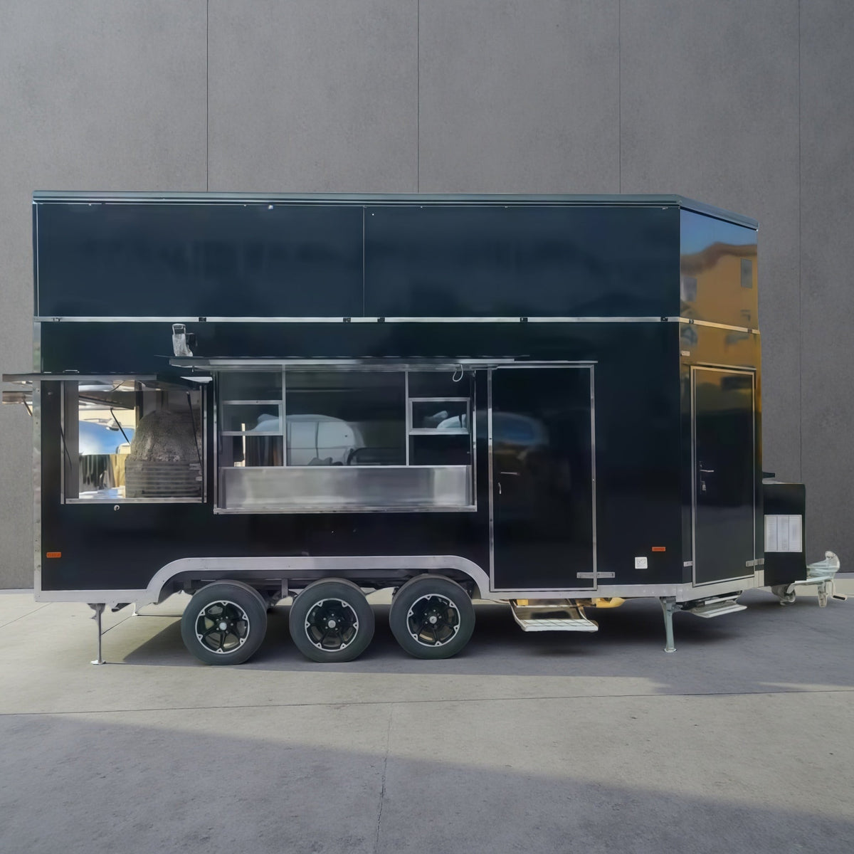 Custom UrbanBox R1-DD Food Truck Trailer for Sale