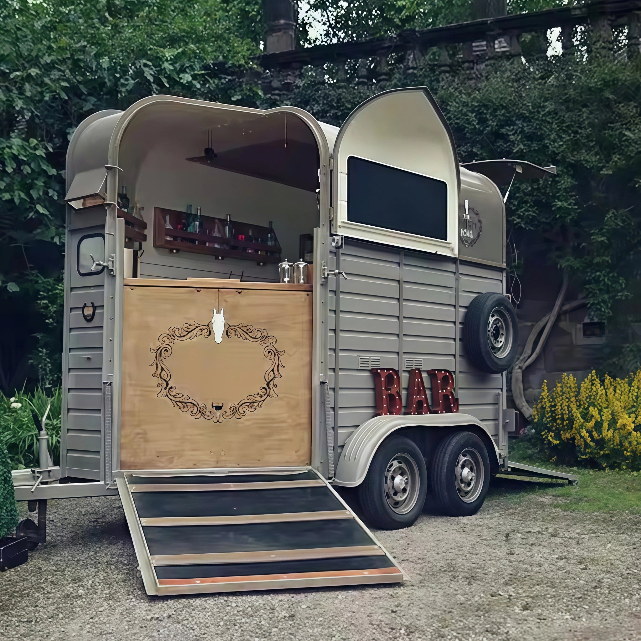 VintageBarrel R8 - SQ Food Trailer - REICO